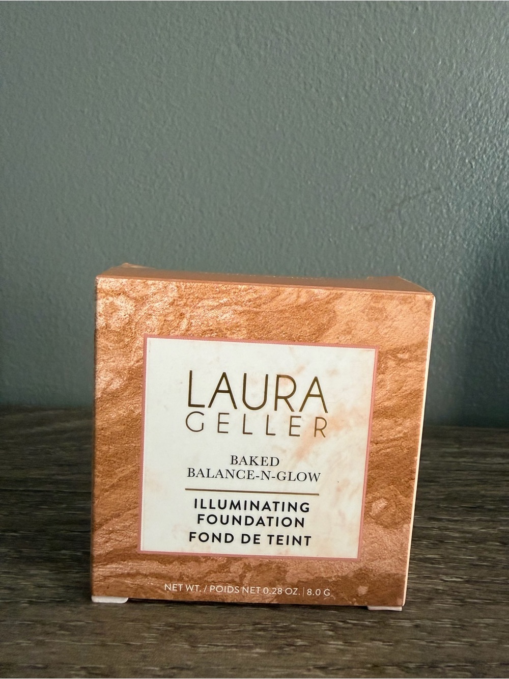 Laura Geller Baked Balance-N-Glow Illuminating Foundation - Golden Medium